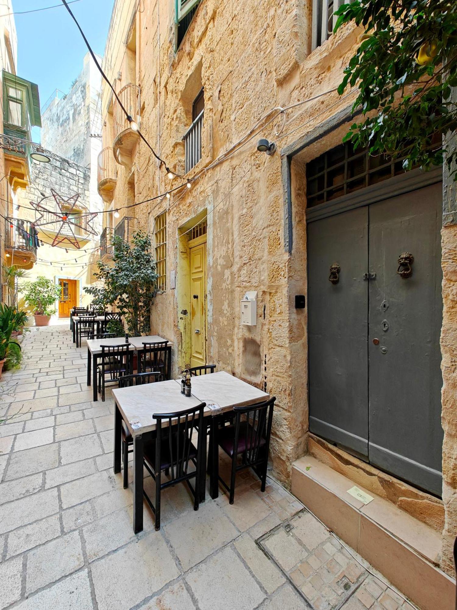 Travelers Stay Birgu Bagian luar foto
